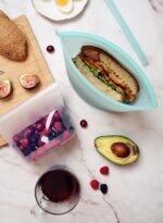 Set of four CuLiDing reusable silicone food storage bags in mixed colors, two snack and two sandwich sizes.